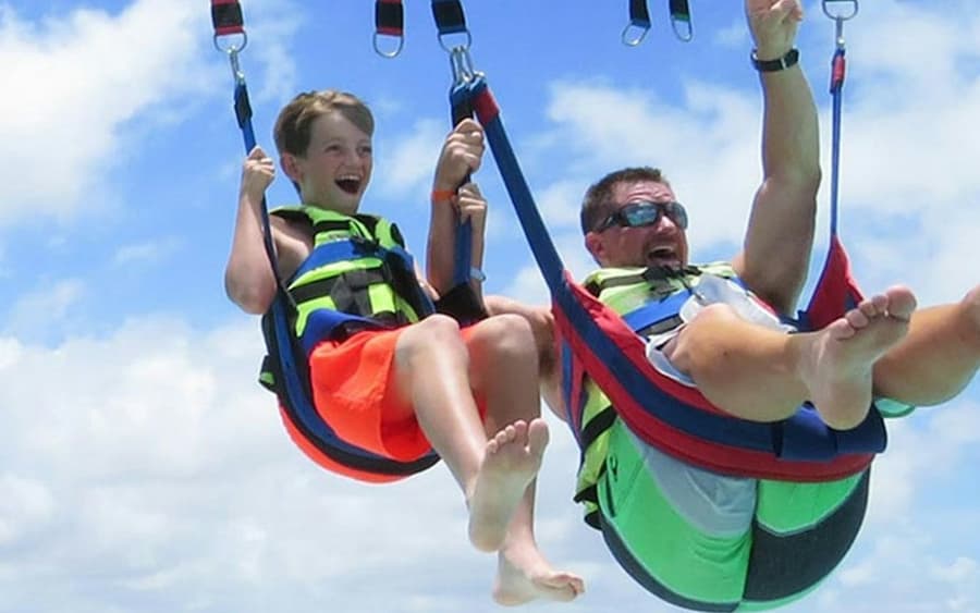 Cancún: Parasailing Open Date Ticket