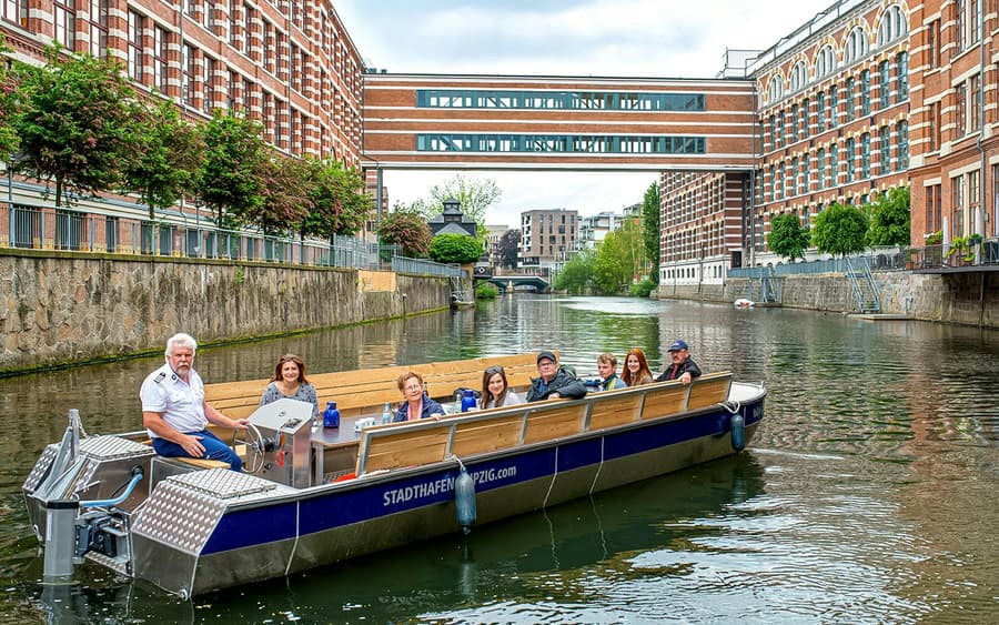 70-min City Sightseeing Motorboat Tour "Little Venice"