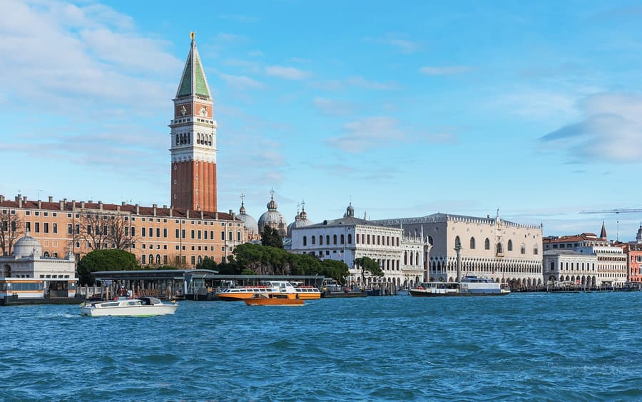 Vaporetto ACTV Water Bus & Mainland Bus Pass: 1 to 7 Days with Audio Guide