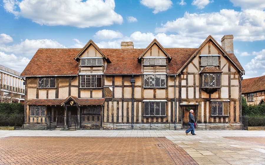 From London: Oxford, Stratford-upon-Avon, Cotswolds and Warwick Castle Day Trip