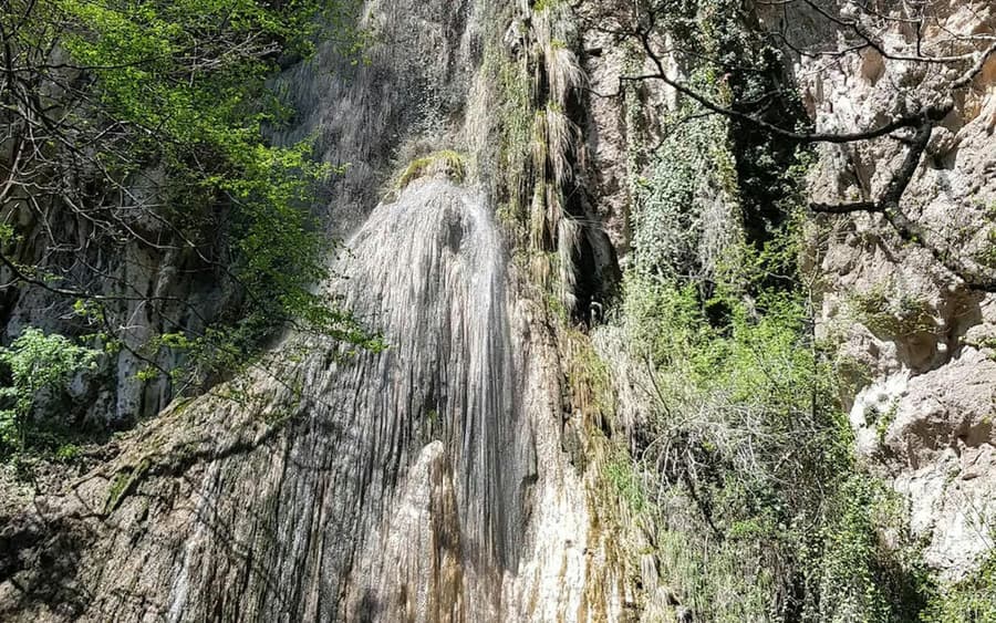 Ferriere Waterfalls: Guided Tour from Amalfi