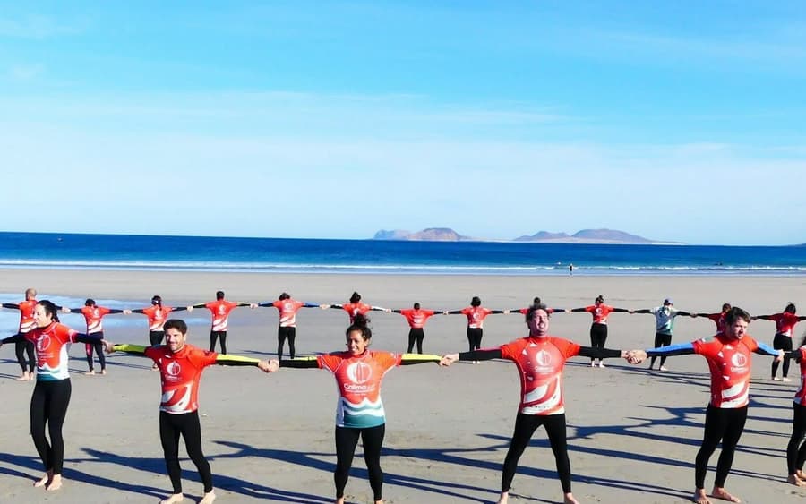 Famara Beach: Surfing Lesson