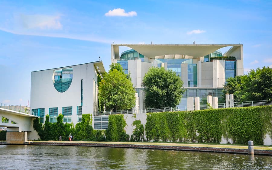 3.25-Hour Spree & Landwehrkanal Boat Tour