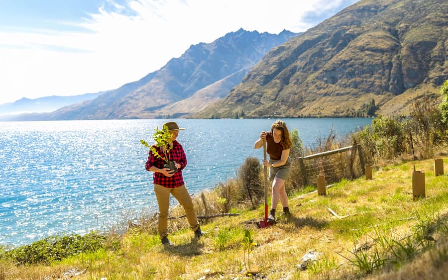 Từ Queenstown: Du thuyền TSS Earnslaw với Trải nghiệm Sinh thái Walter Peak