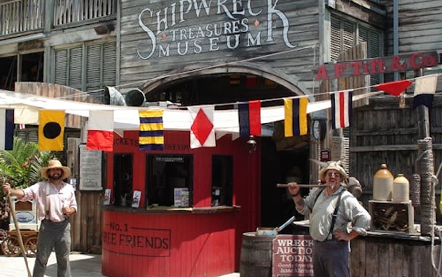 Entrada al Museo del Tesoro del Naufragio de Key West
