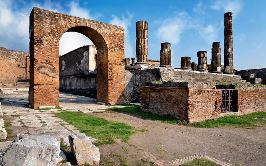 Laktawan ang Linya: Pompeii Tour na may Gabay ng Isang Arkayologo