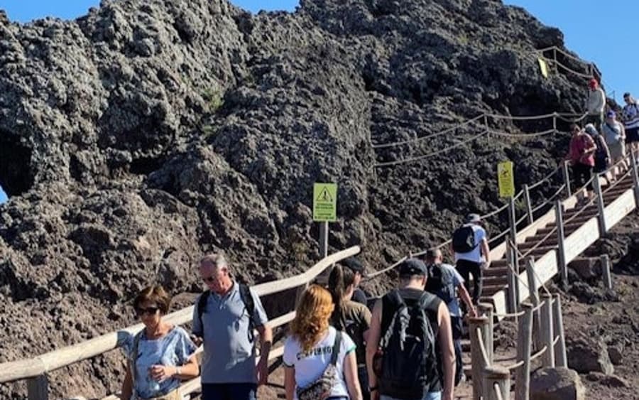 Pompéi et Mont Vésuve : Billet coupe-file + Aller-retour depuis Naples