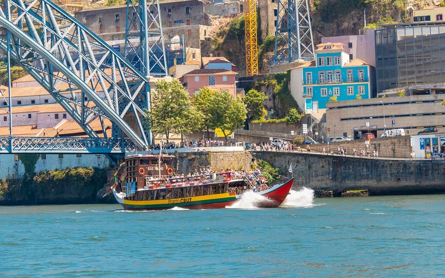 Biyehe ng Anim na Tulay ng Ilog Douro mula sa Cais da Ribeira