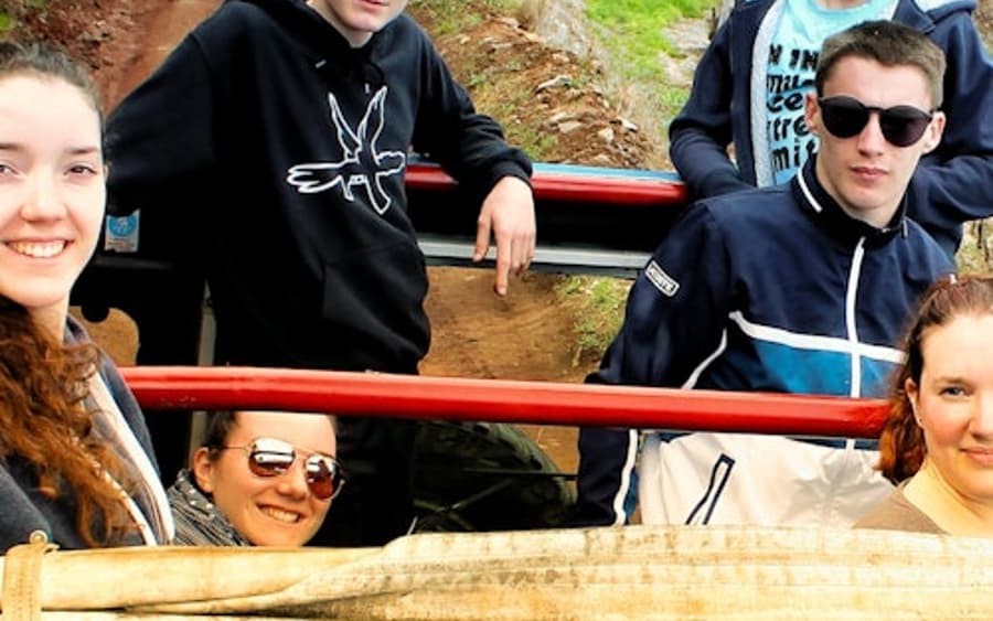 Madeira: Průvodcovaný terénní výlet autem 4x4 + Skywalk Cabo Girão + Degustace vína a tapas