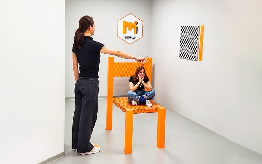 Tickets to Museum of Illusions Seville