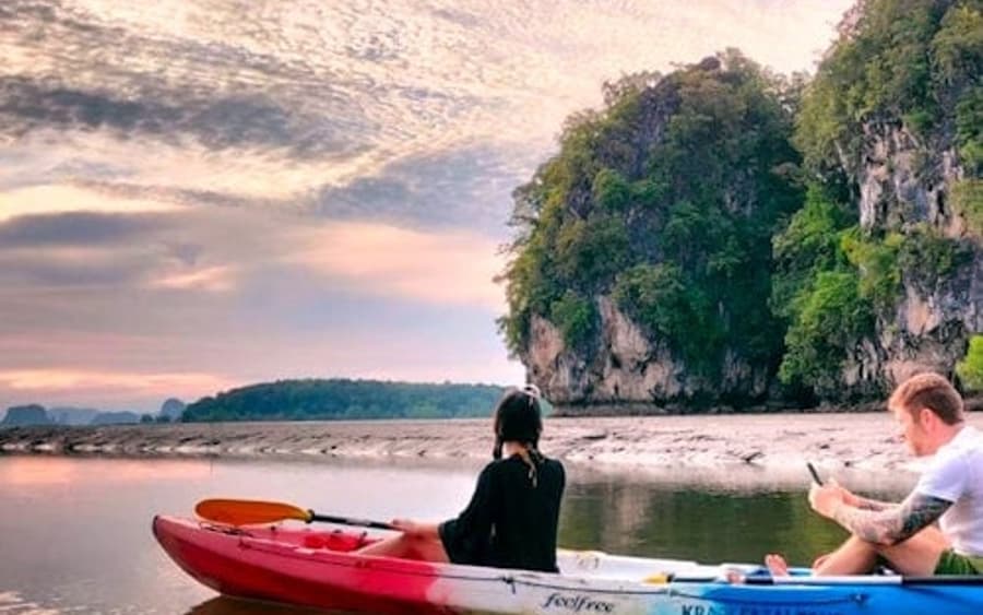 Krabi: Ao Thalan Gün Batımı Kano Turu ve Barbekü Akşam Yemeği