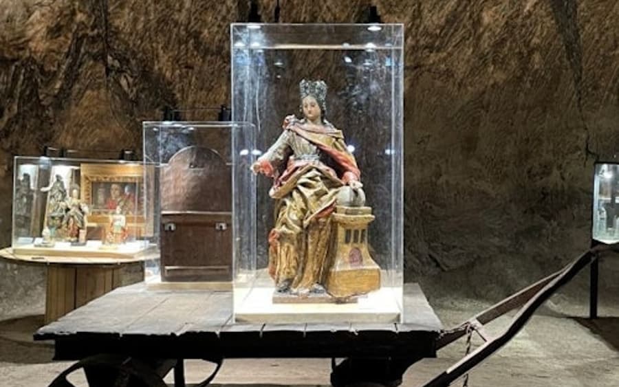 جولة في منجم الملح الصخري في لولي ومجموعة الفن في سانتا باربارا