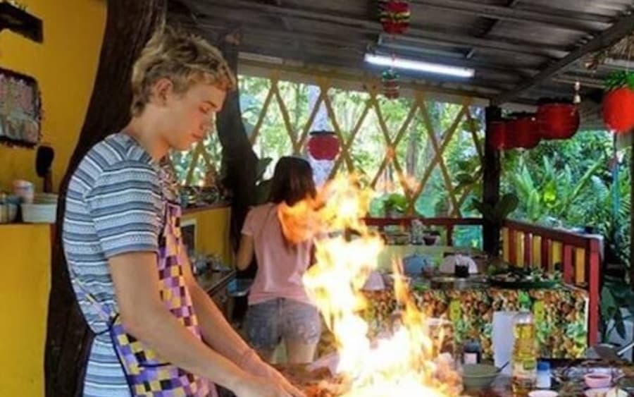 Krabi: Thai Charm Yemek Okulu'nda Rehberli Yemek Kursu + Transferler