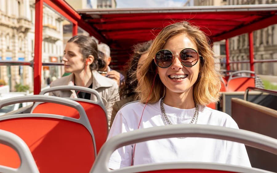 Kombinace: Turínská autobusová prohlídka s možností nastupování a vystupování + vstupenky do Národního filmového muzea bez čekání ve frontě