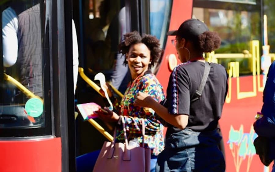 Autobús Turístico de Subida y Bajada en Sharjah