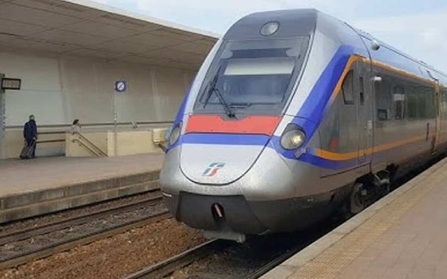 Cagliari: One-Way Train Transfer from Cagliari Station to Elmas Airport