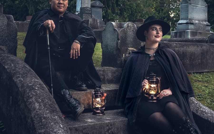 Ottawa: Beechwood Cemetery Haunted Walking Tour