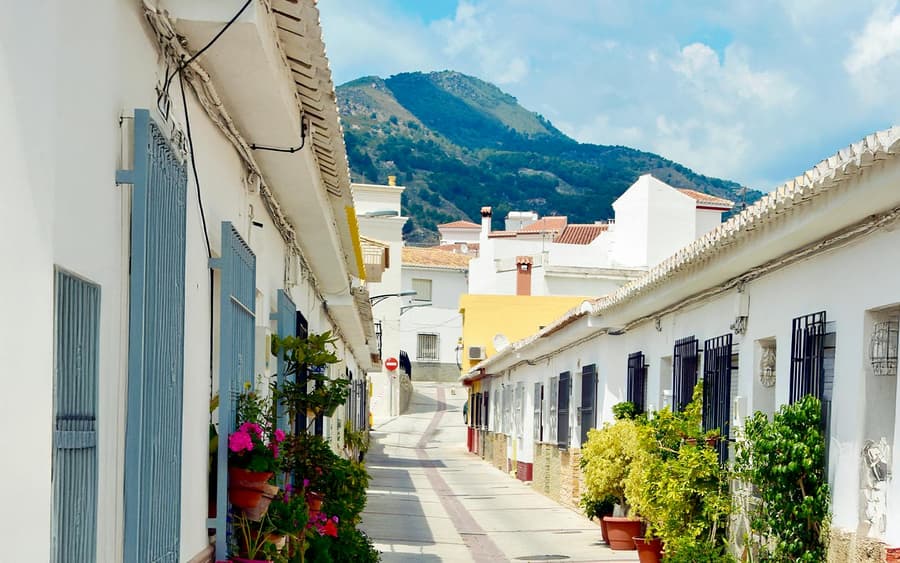 From Granada: Alpujarra White Villages Day Trip