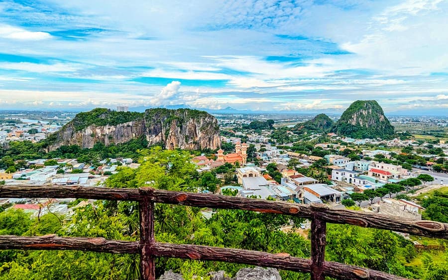 Marble Mountains & Hoi An City Tour with Transfers