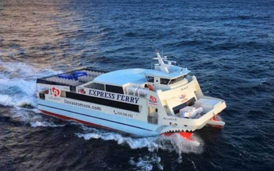 La Graciosa: Ferry from Lanzarote