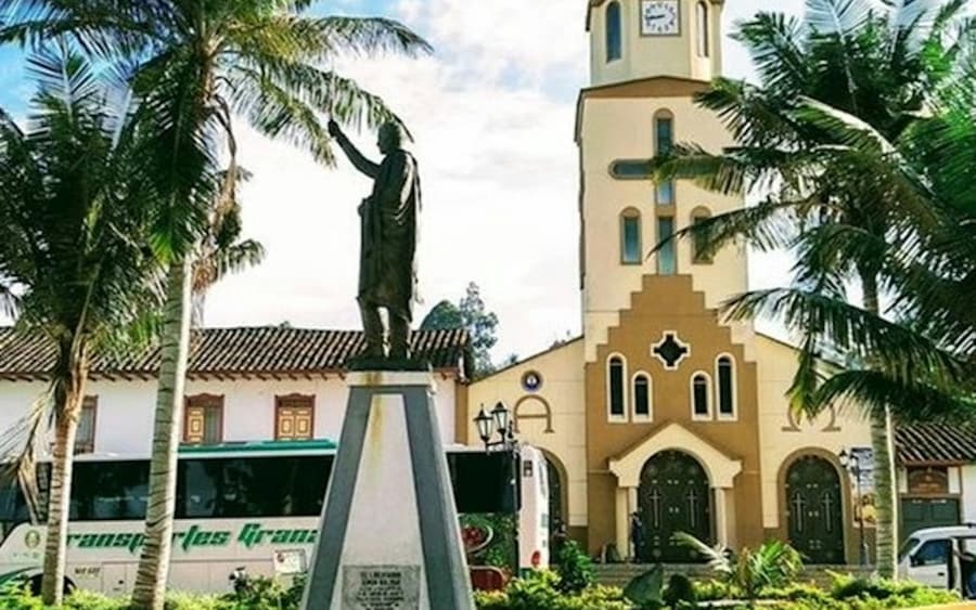 Salento & Cocora Valley: Guided Tour from Pereira