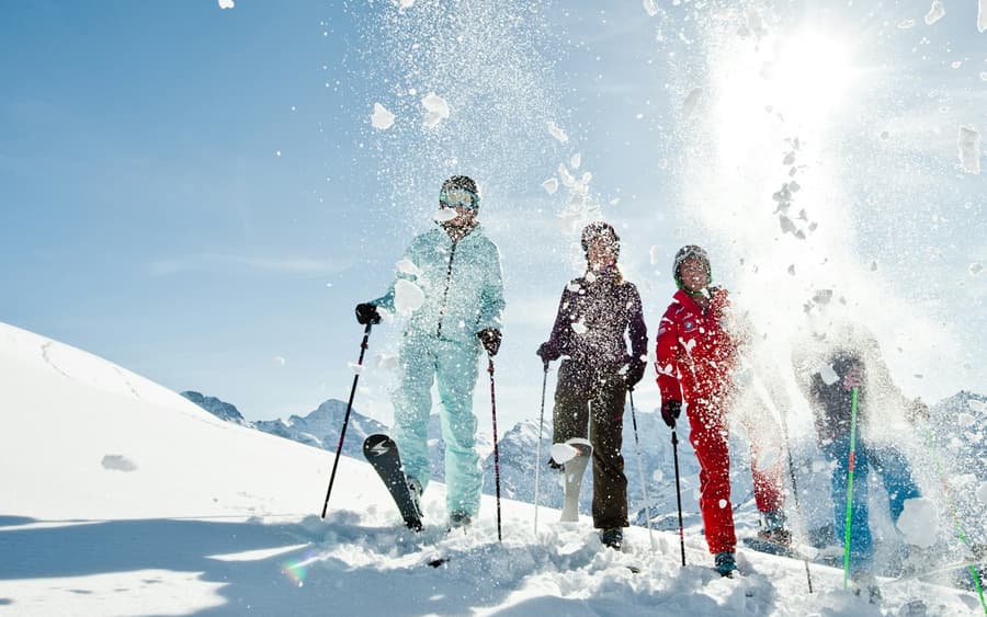 Swiss Ski Experience at Jungfraujoch with Transport from Zurich