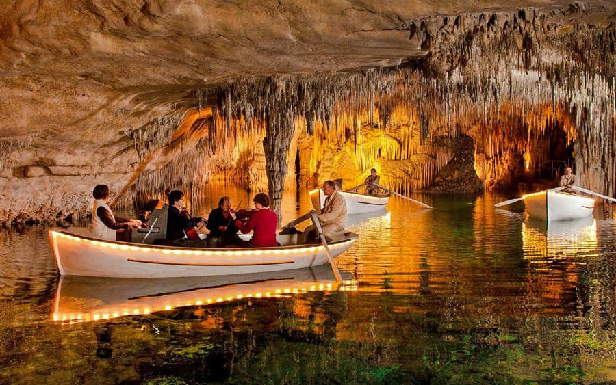 From Palma: Caves of Drach and Porto Cristo Full-Day Trip