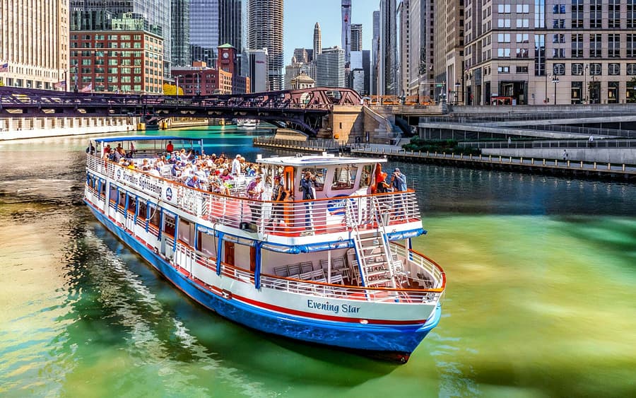 75-Minute Chicago River Architecture Cruise by Shoreline