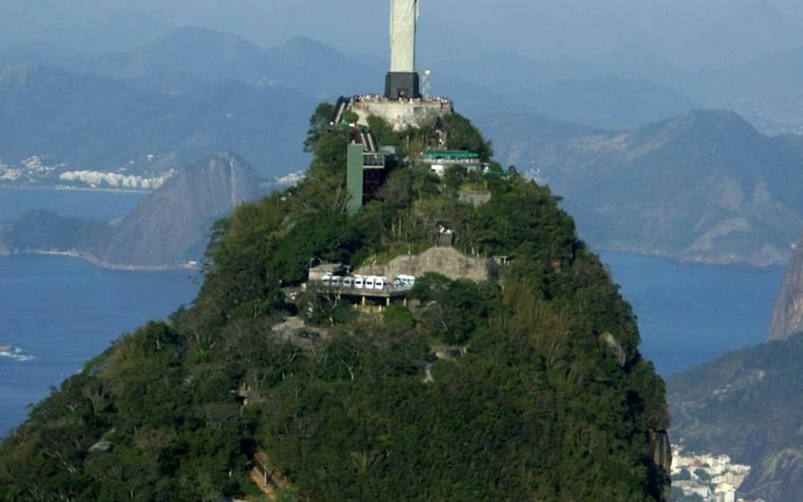 Rio de Janeiro: Guided City Tour + Cable Car & Train Ticket + Lunch + Transfers