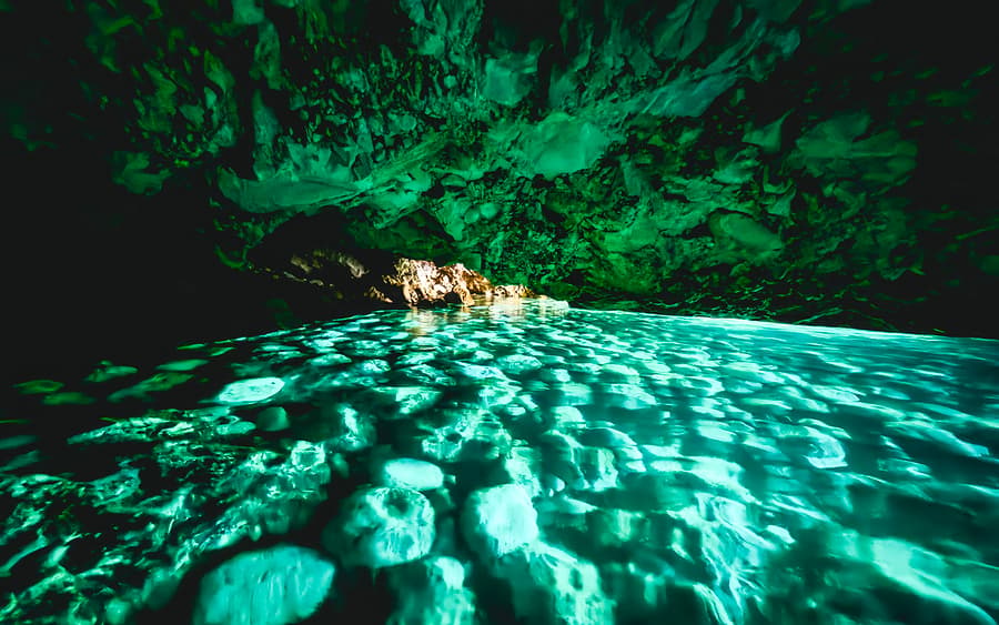 From Vlore: Blue Gem Cave, Haxhi Ali Cave & Grama Bay Speedboat Tour