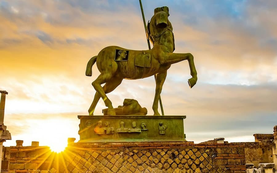 Pompeii, Amalfi Coast & Sorrento: Day Trip from Rome