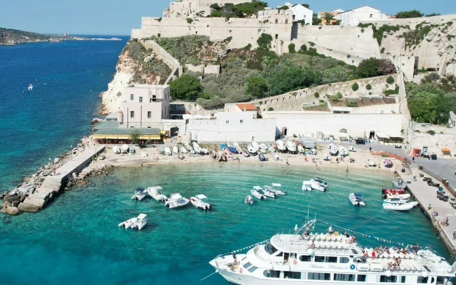 Tremiti Islands: Guided Boat Tour from Rodi Garganico