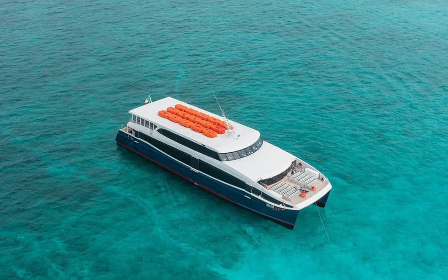 Isla Mujeres: Ferry from Cancún