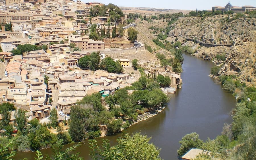 Toledo City & Cathedral: Guided Tour from Madrid