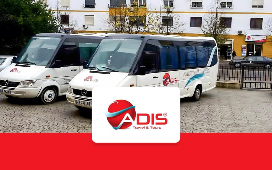 Bussiliikenne: Tirana Airport Durresin keskusasemalle ja takaisin