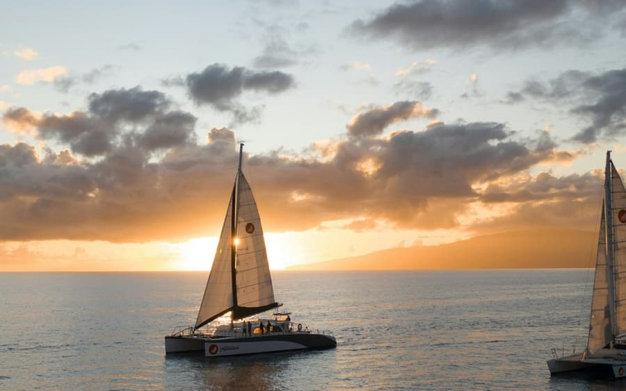 Akialoa: Sunset Sail