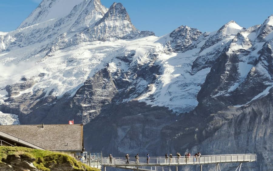 Grindelwald First: Roundtrip Gondola to Cliff Walk from Grindelwald