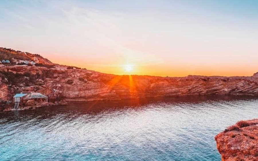 Palma de Mallorca: 4-Hr Small Group Sailing Trip + Snacks & Open Bar