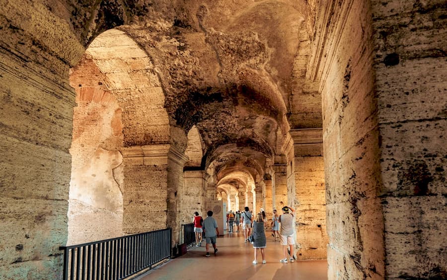 Lawatan Berpandu ke Colosseum, Bukit Palatine & Forum Roman