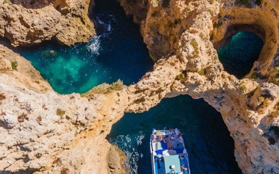 Ponta da Piedade-grottor: 2,5 timmars kustkryssningstur från Lagos