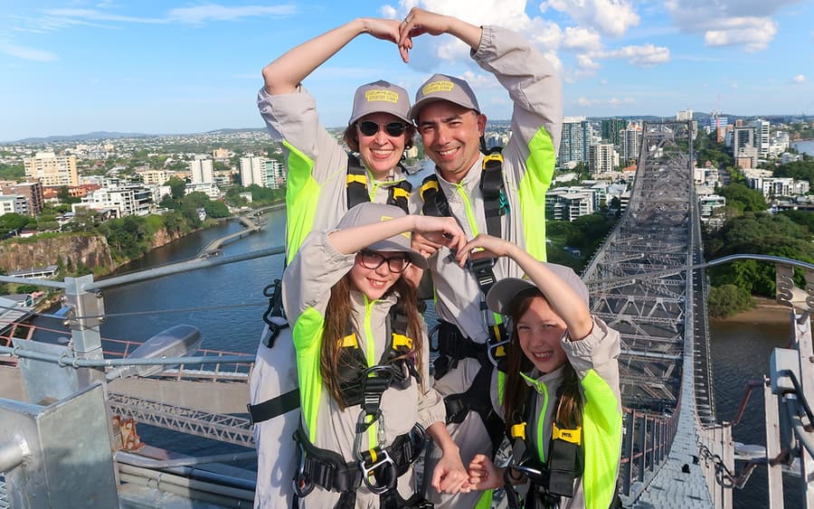 Ævintýraklifrið á Story Bridge
