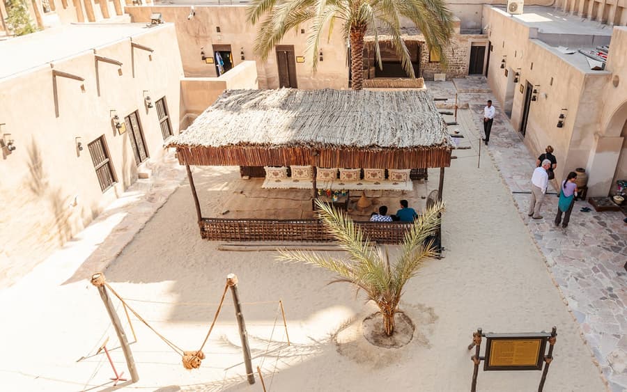 Puolen päivän kiertoajelu Dubaissa oppaan kanssa ja hotellikuljetukset