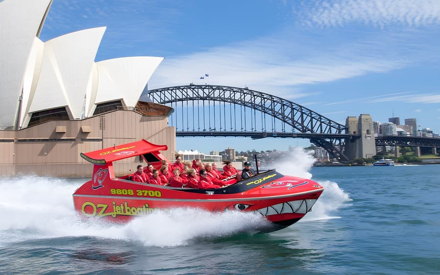 Pengalaman Oz Jet Boating di Sydney