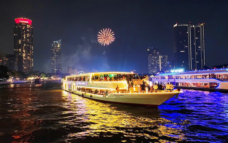 2-Hour Dinner Cruise with Live Entertainment