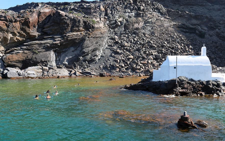From Fira: Santorini Volcano, Hot Springs & Thirassia Day Cruise