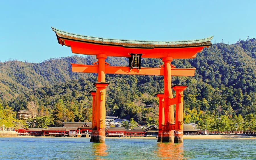 Des de Hiroshima: Visita guiada amb autobús a Hiroshima i Miyajima amb el Parc Memorial de la Pau, Museu i Santuari d'Itsukushima, declarats Patrimoni de la Humanitat per la UNESCO