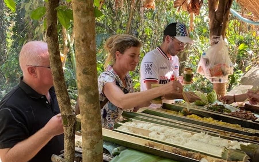 Chiang Rai: Aventura na Selva - Caminhada em Grupo & Cozinha de Bambu