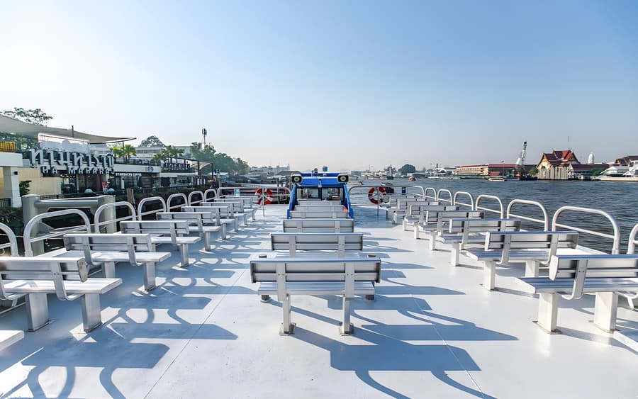Touristenboot Chao Phraya: 1-Tages-Hop-on-Hop-off-Bootstour in Bangkok