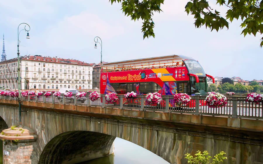 Combo: Turin Hop-on Hop-off Bus Tour + Venaria Reale Skip-the-Line Tickets