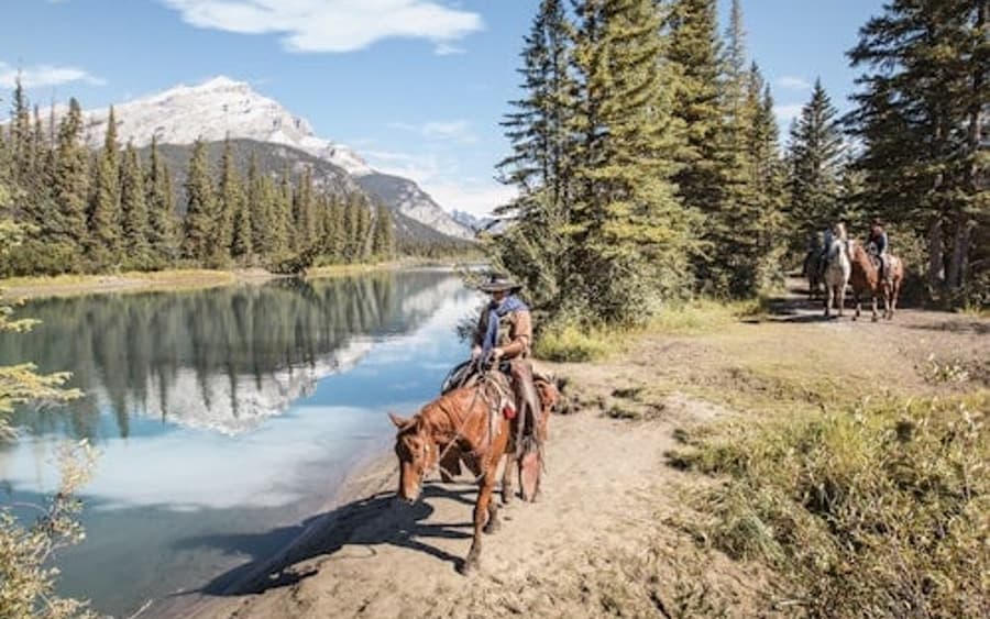 Parrillada Vaquera: Paseo en Carreta desde Banff